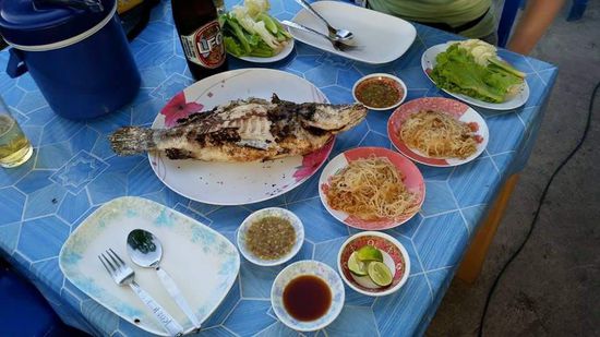 Lecker Fisch und dazu ein kühles Bier
Das haben wir uns nach 19km doch wirklich verdient!