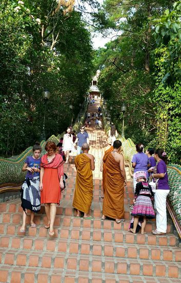 Hier gehts die 229 Stufen zur großen Tempelanlage hinauf