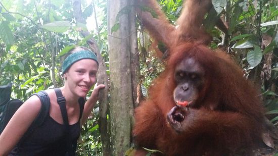 Sie hat ein Junges dabei