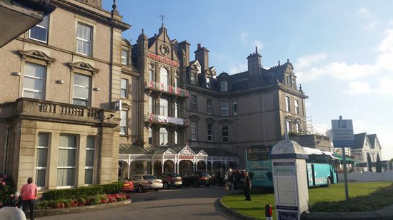 Unser Hotel, das Victoria--wir würden es ncht unbedingt weiterempfehlen, da es eigentlich zu teuer ist. Beim nächsten Mal lieber eine B&B Pension nehmen. Da gab es einige Schöne am Wasser.