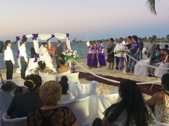 Vor der endgültigen Trauung gibt es immer wieder Tanzvorführungen