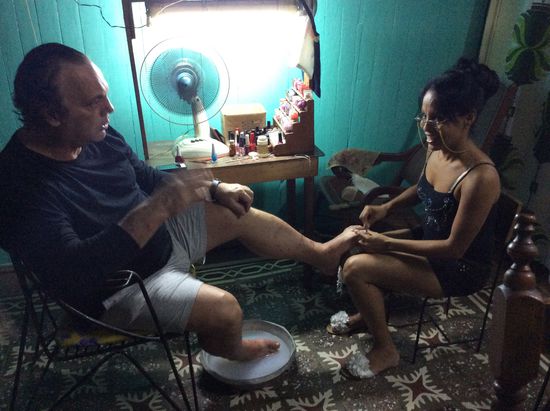 Abends bekommen unsere Füße etwas Gutes