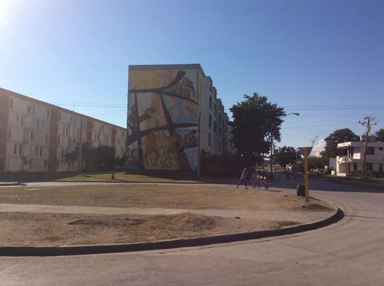 Mit bedeutungsvollen Malereien