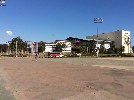 Hinten wieder ein Menschentransport..