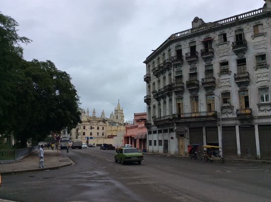 Hinten die KAtedrale