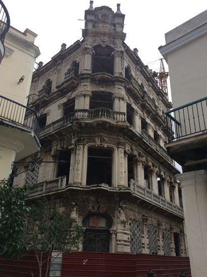 Der Palacio de cueto am Plaza Bieha der nun zu einem Hotel umgebaut wird