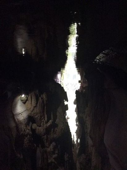 Zum Schluß wird man mit einem Boot rausgeschippert...