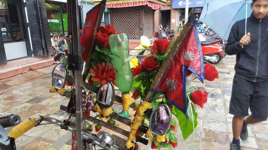 ...man beachte die Hupe...