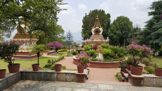 und entdecken die wunderschöne Gartenanlage in der Klosteranlage...