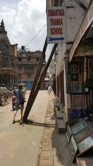 Abgestützte Gebäude