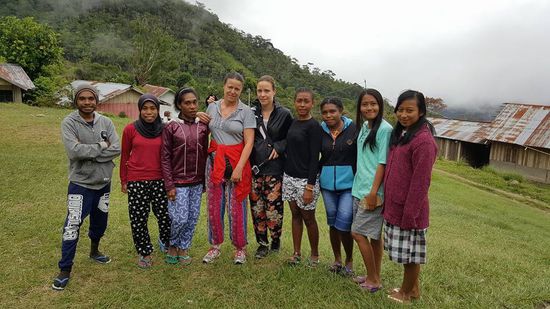 Die Kommilitonen von Yuli...