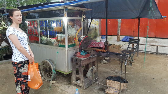 Das Geschäft läuft gut...wir müssen lange warten..