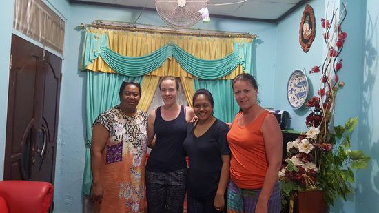 Zum Abschied noch Fotos mit Mama