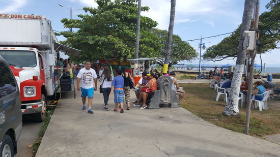 Mal ein paar von den "propperen" Menschen