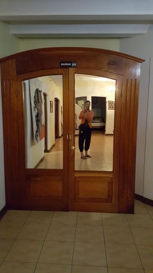 In diesem riesigen Schrank befindet sich ein Gäste- WC