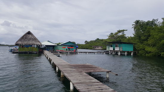 Die Bar und das Restaurant