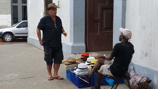 ...und handelt....bekommt ihn dann für 7,10 US$