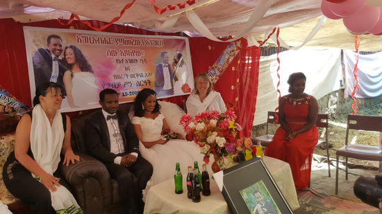 Wir sollen unbedingt mit aufs Brautbild...