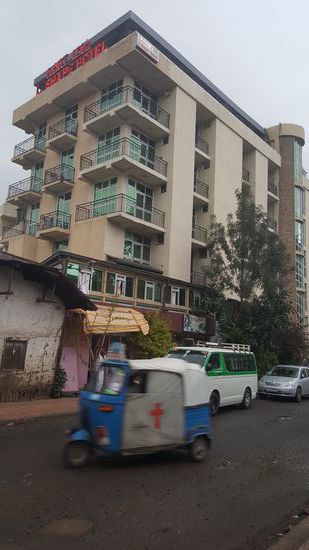 Das L'Shape Hotel--für 280 Birr /Nacht--hat eine gute Küche