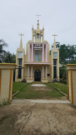 Eine schöne große Kirche