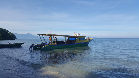 Da fahren die Taucher weg
