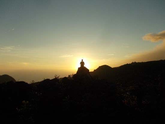 Thalia als leuchtender Buddha...