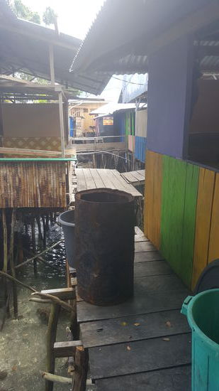 Die Warungs sind alle miteinander verbunden