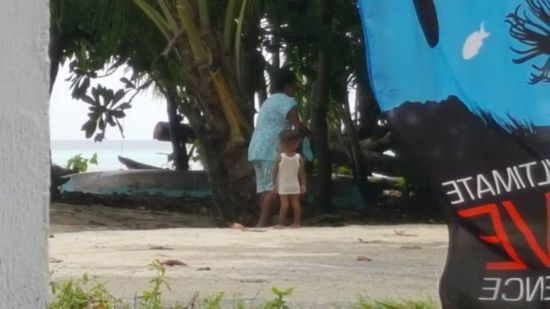 Mama läuft den ganzen Tag entspannt im Schafdress rum...