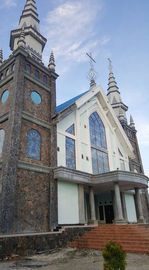 Die schöne, neue Kirche