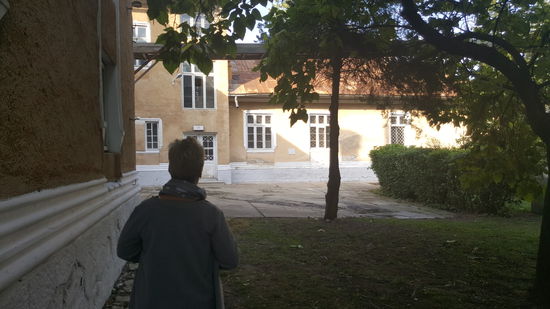 Und hier im Hof fand die Hinrichtung statt. Die Dame vom Museum war nicht sehr freundlich--sie hatte sich wohl schon auf Feierabend gefreut...