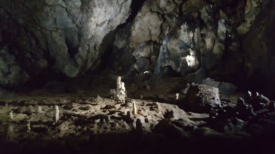 Die Temperatur in der Höhle ist zu jeder Zeit gleich