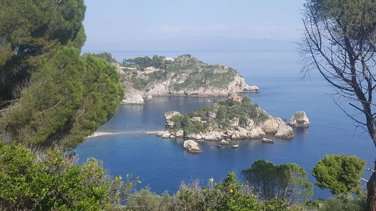 Einmal gelingt uns ein Stop für ein schönes Bild auf die Küste