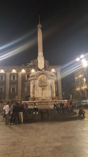 Inzwischen ist es dunkel und alles sieht noch schöner aus