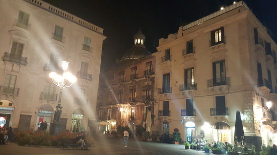 ...man kann noch draußen sitzen...