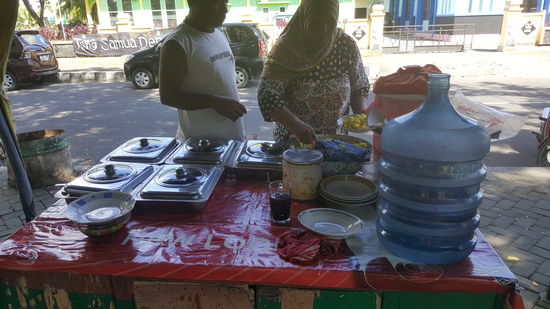 Es gibt verschiedene Sachen, ich muss nur immer aufpassen, dass ich nix scharfes erwische