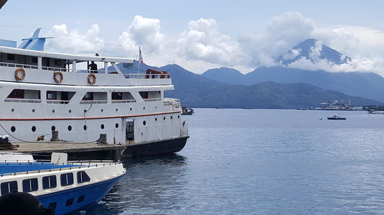 Das ist die Fähre nach Jailolo