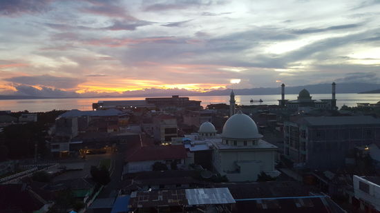 Sonnenaufgang  in Ternate