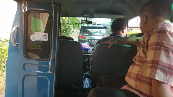 Mal ein paar Bilder im Angkot