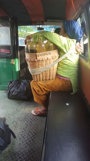 Wieder eine „fliegende Händlerin“u