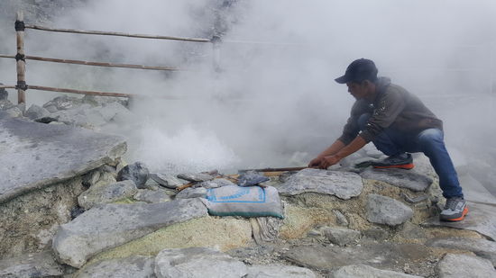 Da brodeln schon einige Körbe mit Eiern...