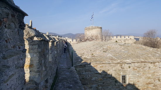 Die Burg wurde von den Byzantinern errichtet und im 15. Jhd von den Türken und Venezianern umgestaltet