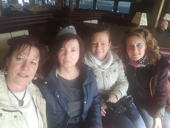 Die Überfahrt dauert tatsächlich nur eine halbe Stunde und ist sehr ruhig.