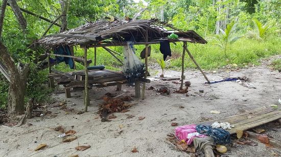 Und dahinter schein Robinson Crusoe zu leben...