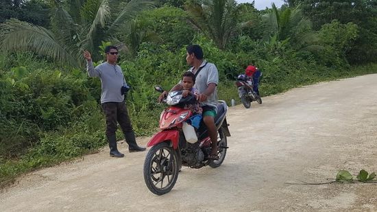 Immer wieder mal wird für einen kurzen Smalltalk gestoppt.
Jeder möchte natürlich wissen, woher ich komme