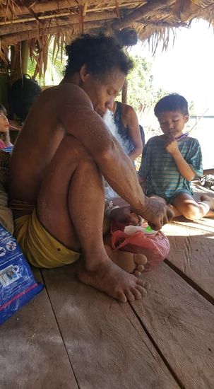 Übrigens soll ich sagen, dass ich aus Amerika komme—denn Europa kennen sie nicht—geschweige denn Deutschland...