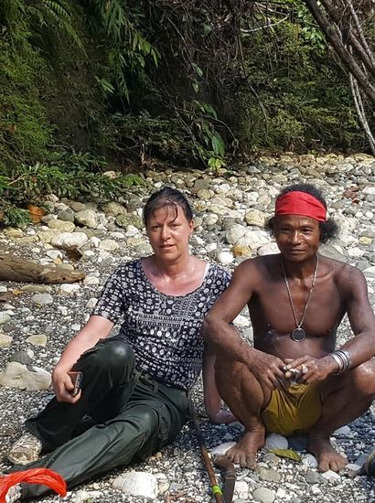 Die nasse, dicke Hose ist schwer..