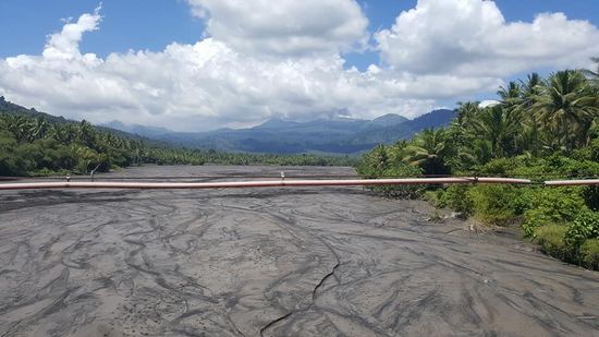 Hier gibt es reichlich Vulkansand. Dieser wird zum Bauen verwendet