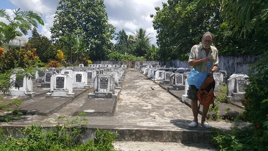 Dies ist der Friedhof für alle Opfer die in der Kirche umgekommen sind