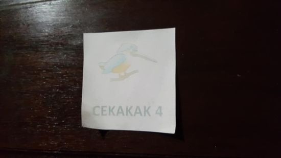 Zimmer-Nr.: 4 und das Hostel heißt Cekakak