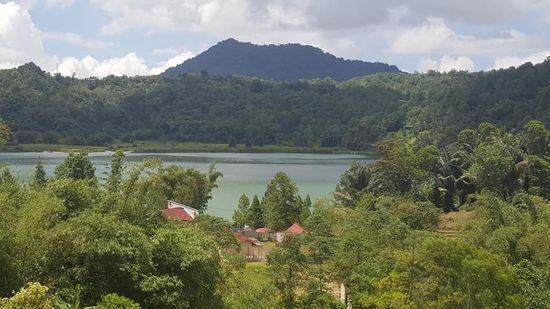 Und der erste Blick auf den See